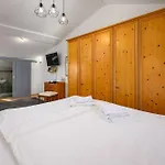Di Sopra Villa *