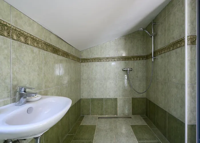 Di Sopra Villa *