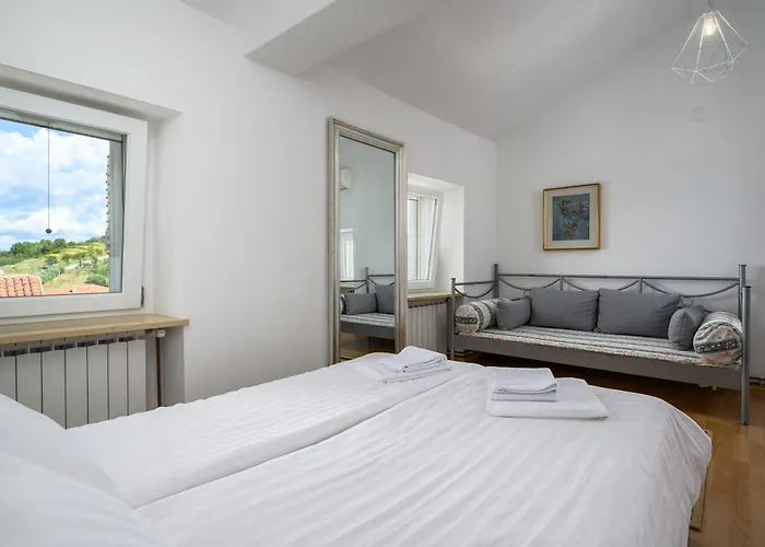 Di Sopra Villa Momjan