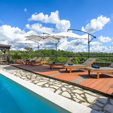 Вилла Di Sopra *